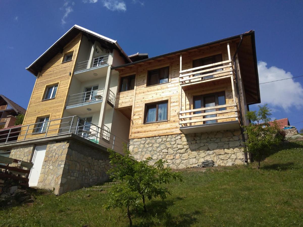 Tara Lake Apartments Jevtici Exteriör bild